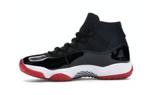 Load image into Gallery viewer, Jordan 11 Retro bred
